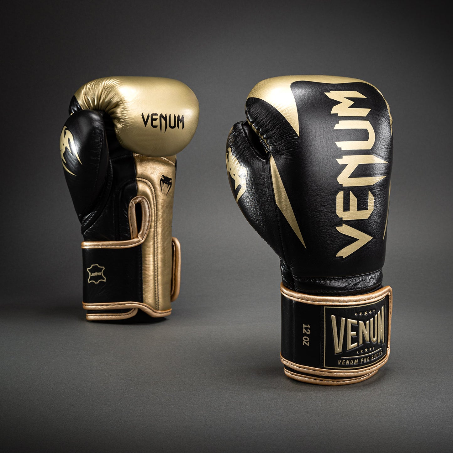 Venum Hammer Pro bokshandschoenen met klittenband - zwart/goud