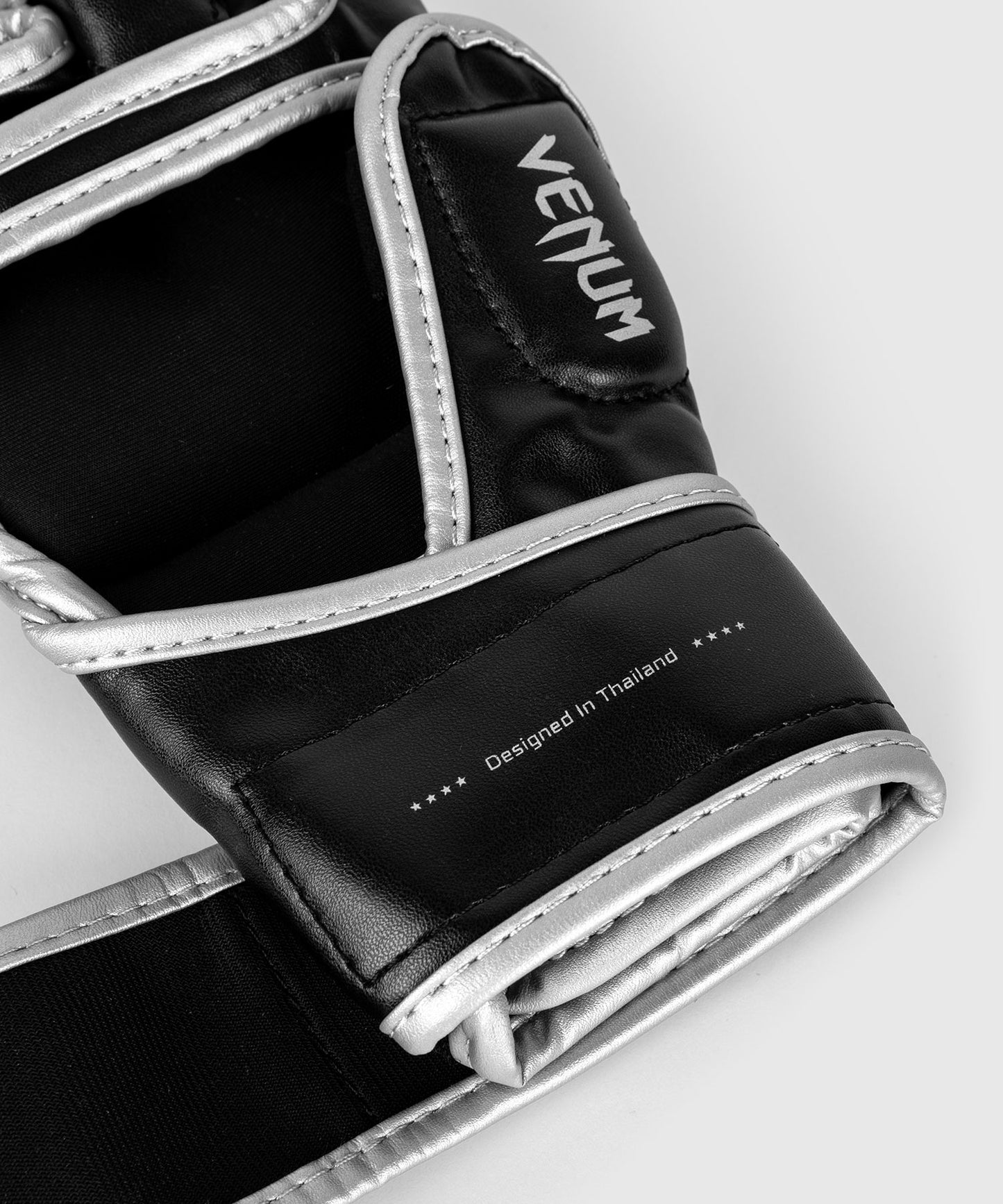 Venum Challenger 2.0 MMA-Handschoenen - Zwart/Zilver