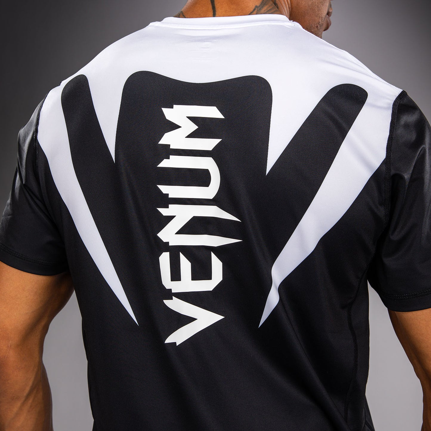 Venum Attack 90 Dry Tech T-shirt – Wit/Zwart