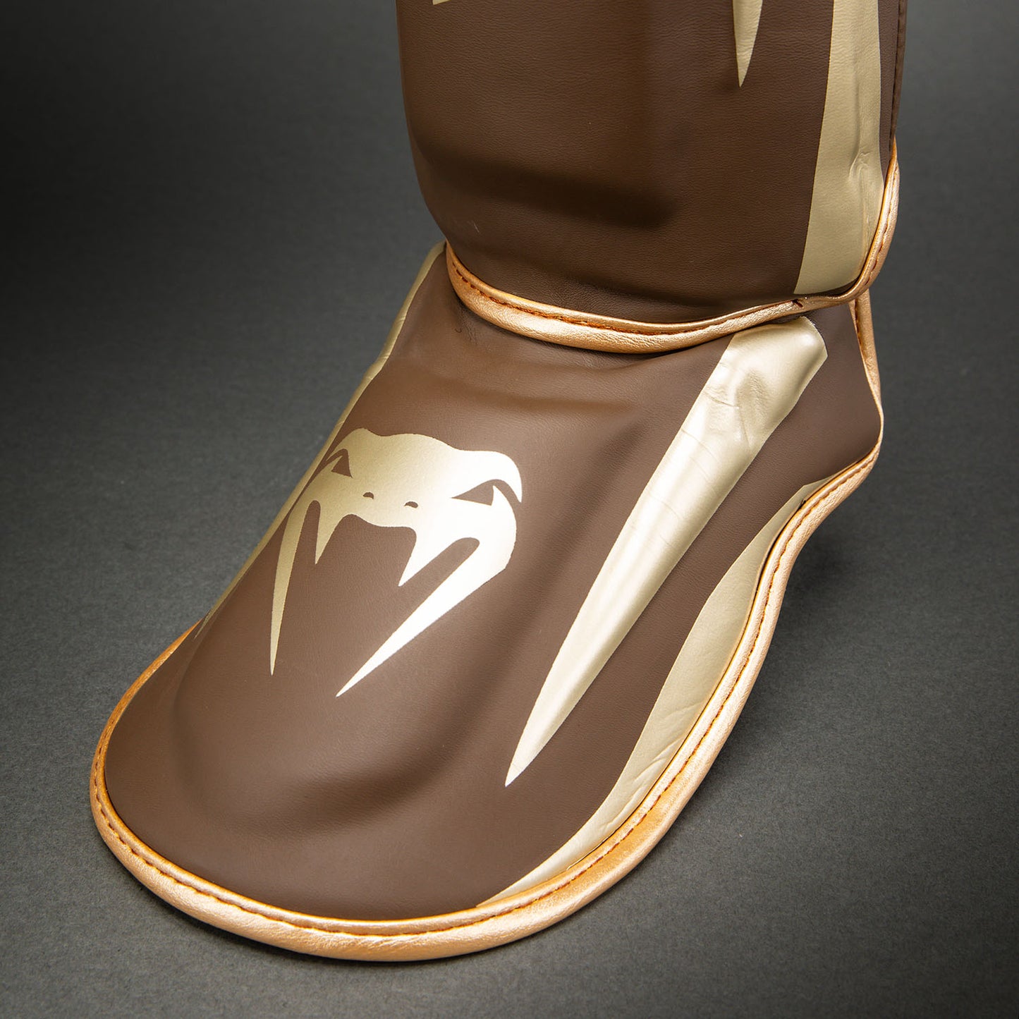 Venum Elite Scheenbeschermers - Donkerbruin