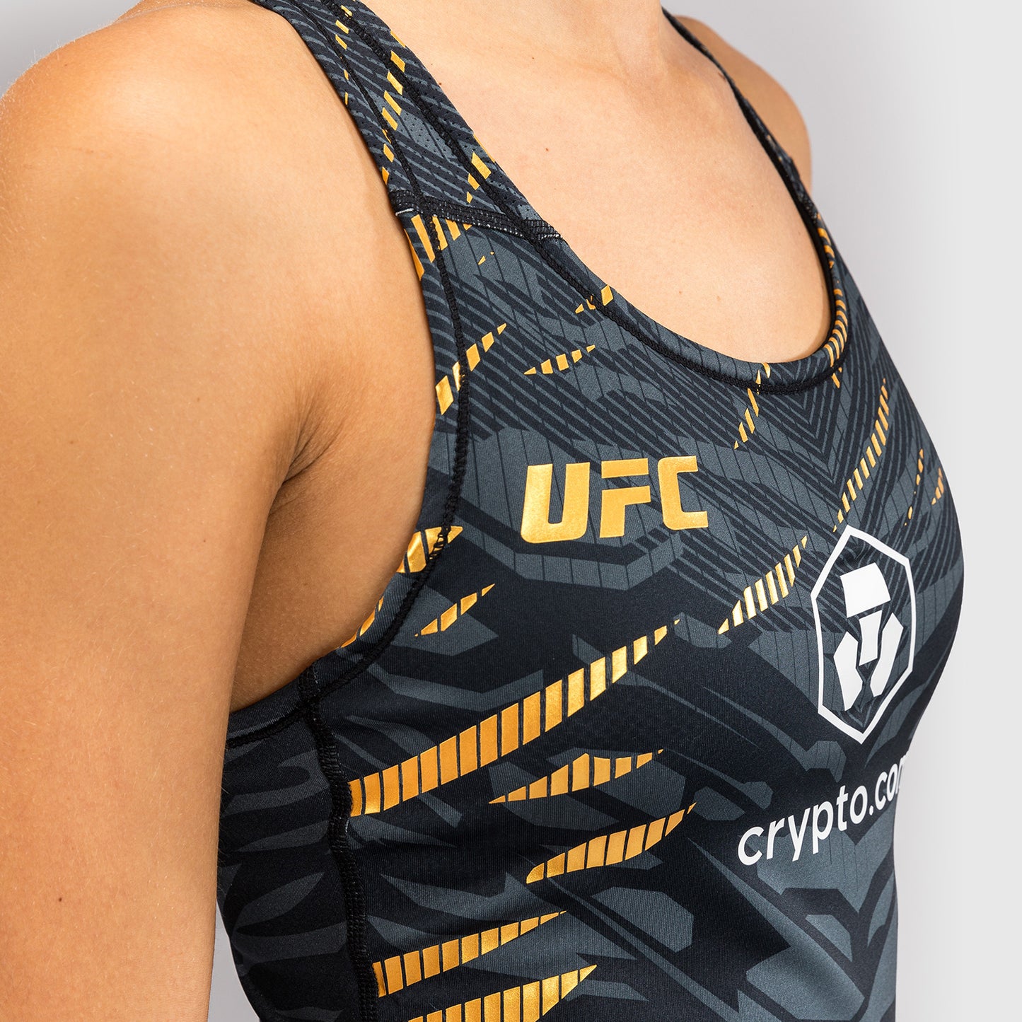 UFC Fusion by Venum Authentic Fight Night Strakke Top met Geïntegreerde BH voor Dames - Champion