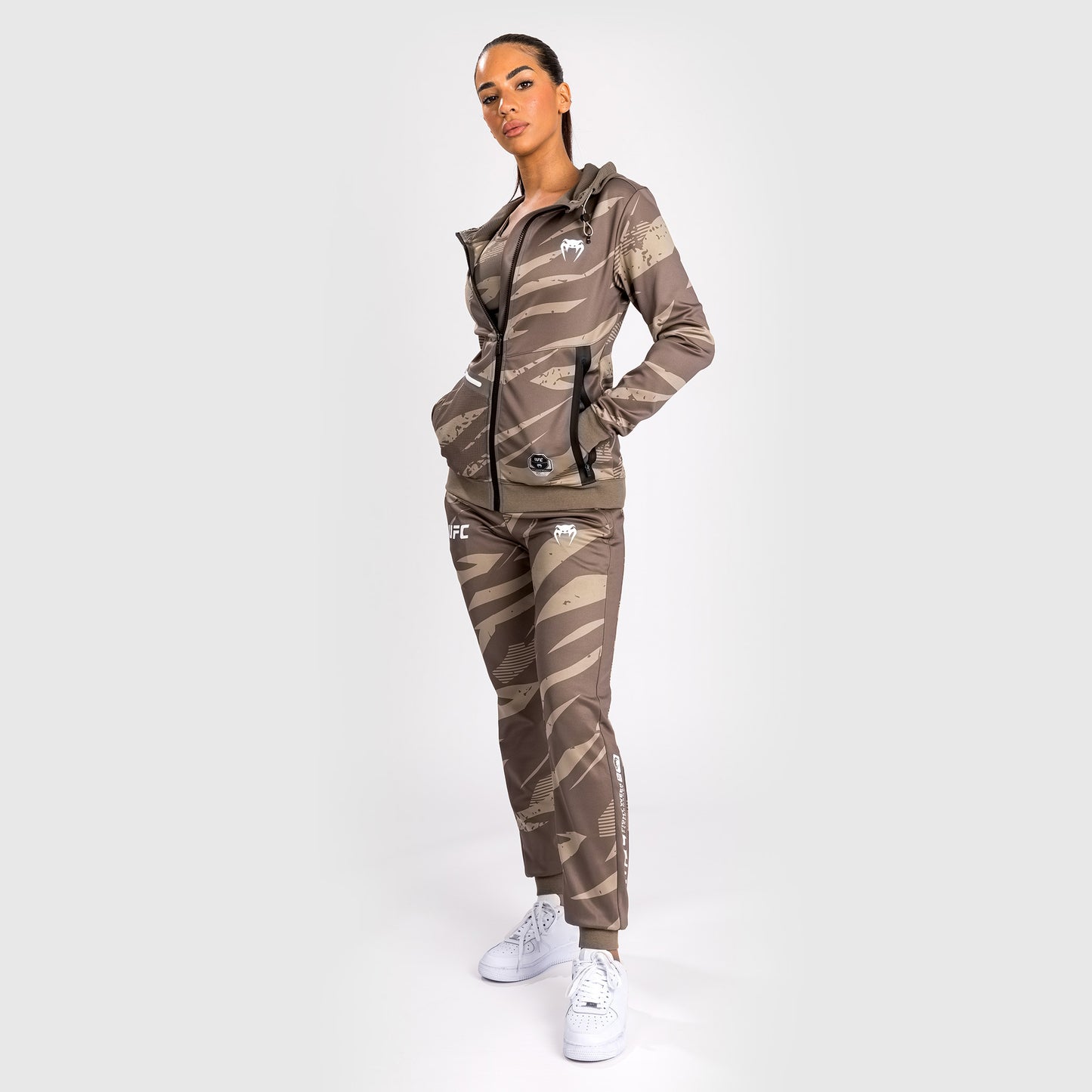 UFC Adrenaline By Venum Fight Week Jas Met Capuchon Voor Vrouwen - Desert Camo