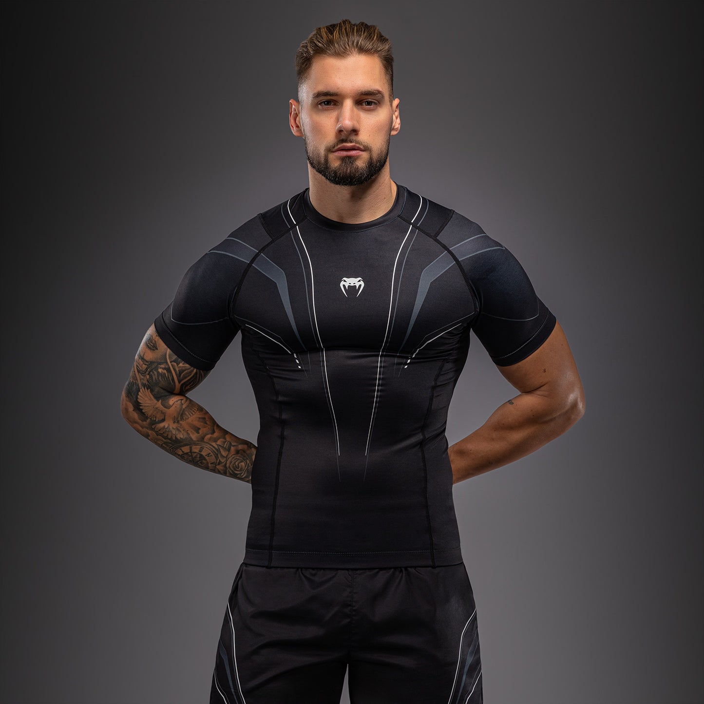 Venum Streamline Rashguards met korte mouwen – Zwart/Wit