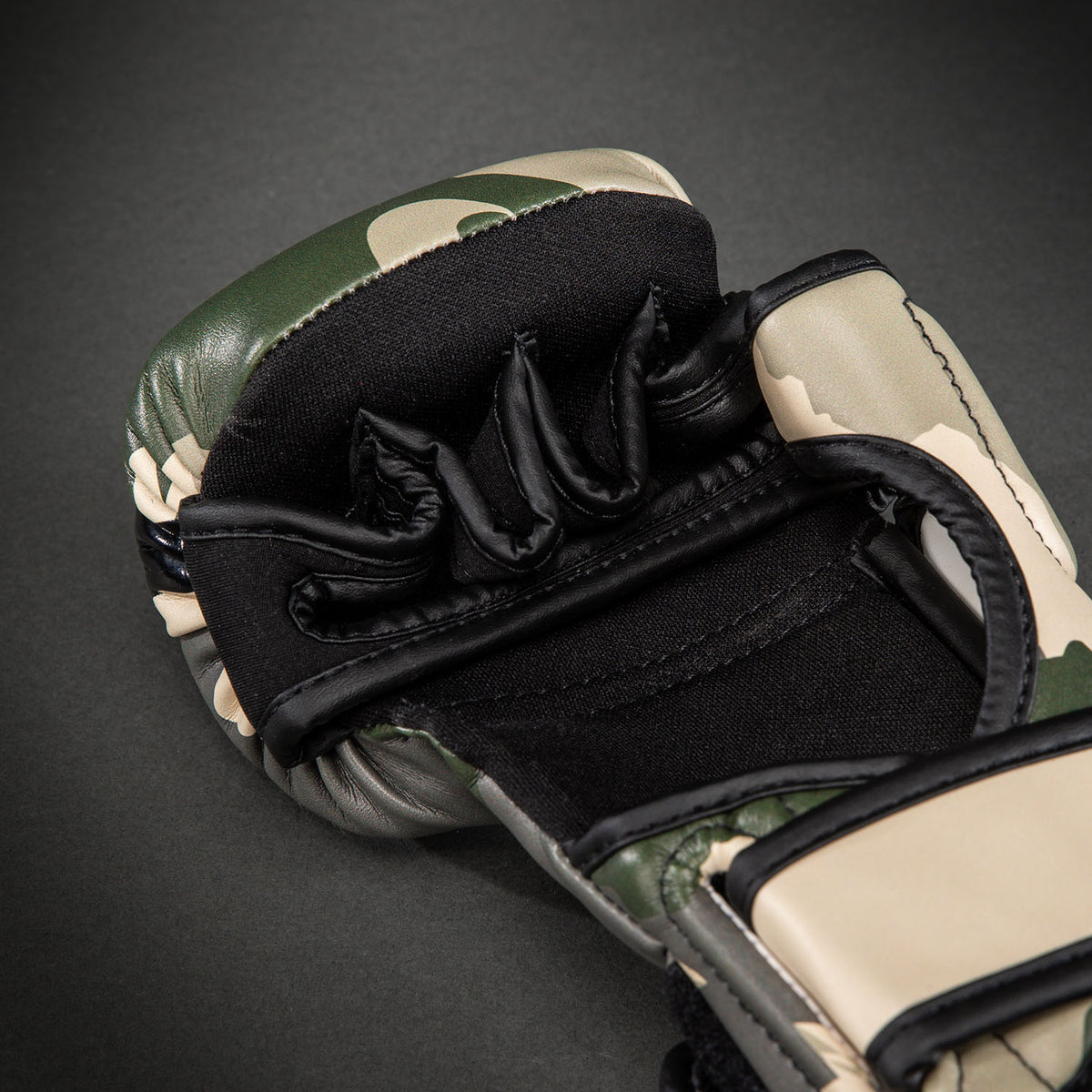 Venum Elite Camo Sparring Handschoenen - Kaki/Offwhite