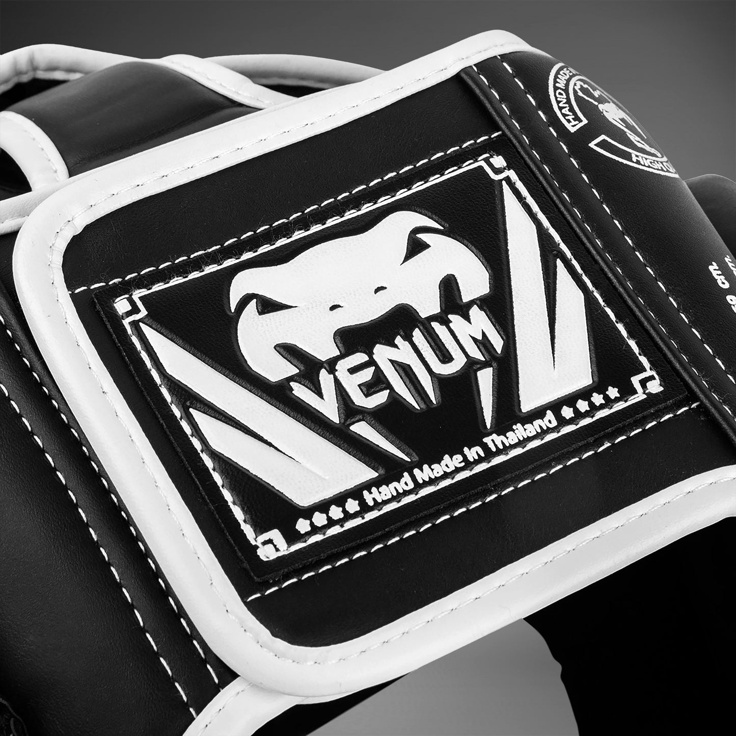 Venum Elite hoofdbeschermer - Zwart/Wit
