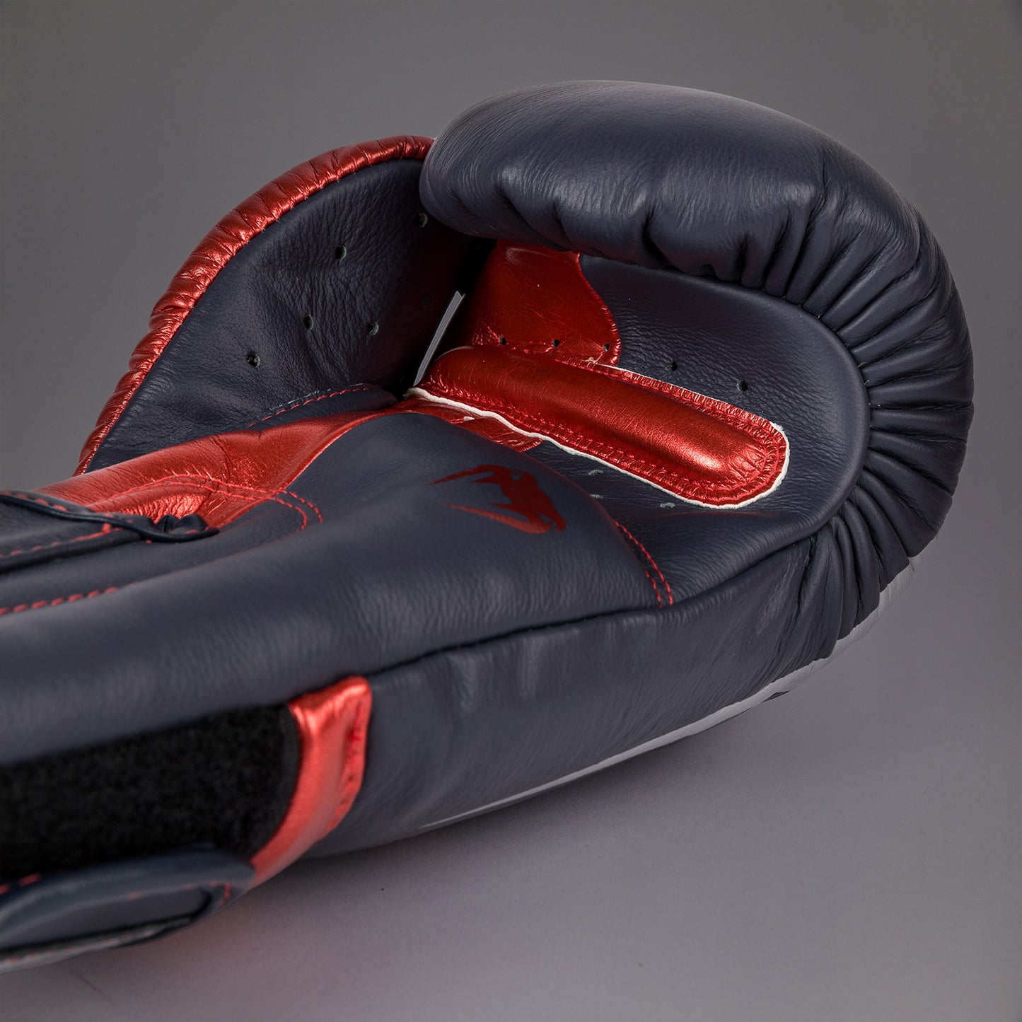 Venum Giant 3.0 Bokshandschoenen - marineblauw/rood - Speciale Editie