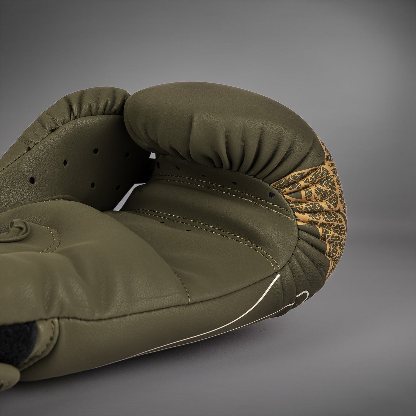 Venum Serpenti Bokshandschoenen – Khaki/Bronze/Ivoor