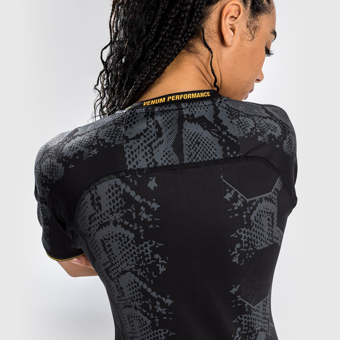 UFC Adrenaline by Venum Gepersonaliseerde Authentic Fight Night Vrouwen Walkout Jersey - Kampioen