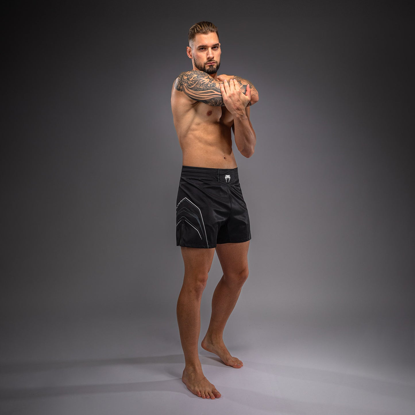 Venum Streamline Fightshorts – Zwart/Wit
