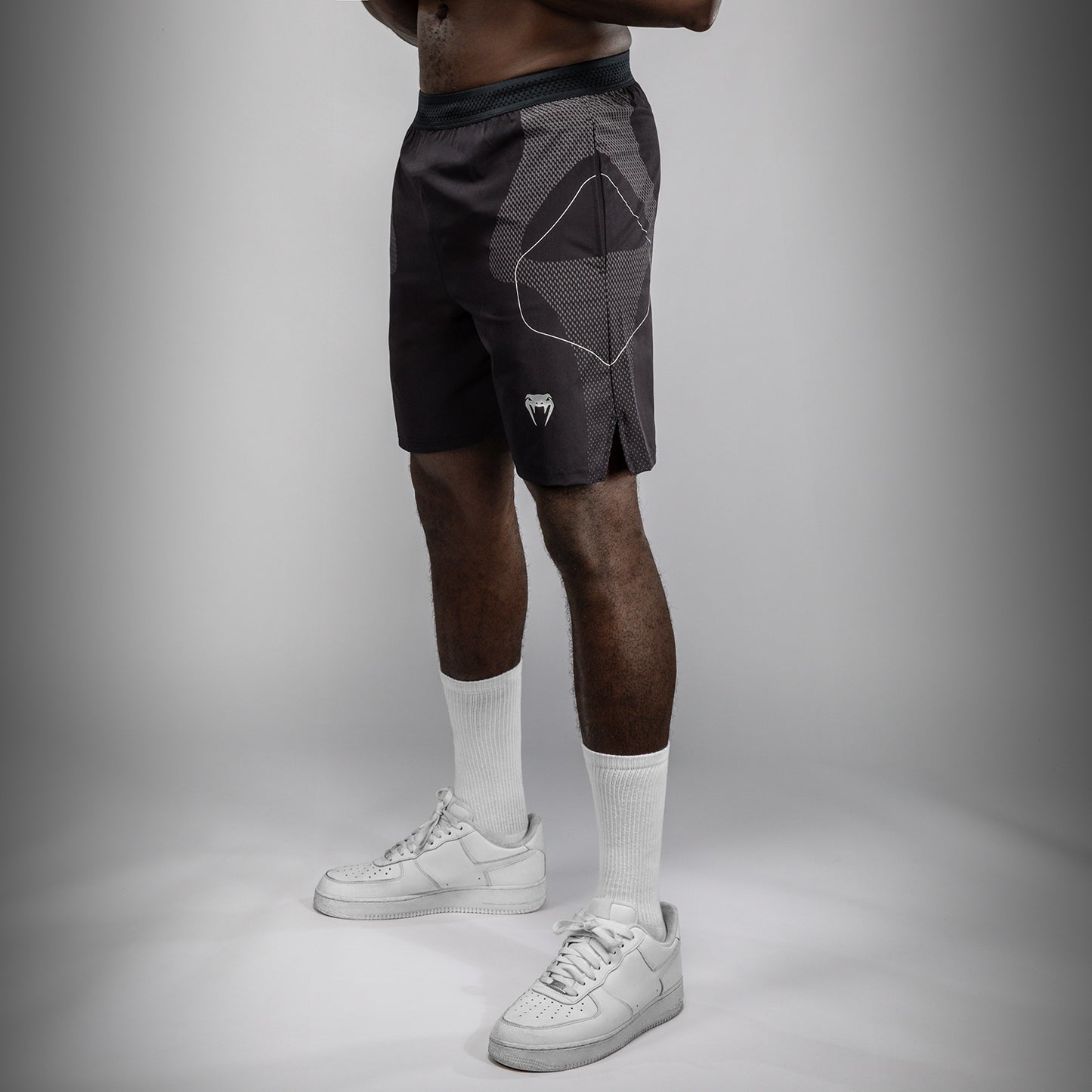 Venum Nexus Trainingsshorts – Zwart/Zilver