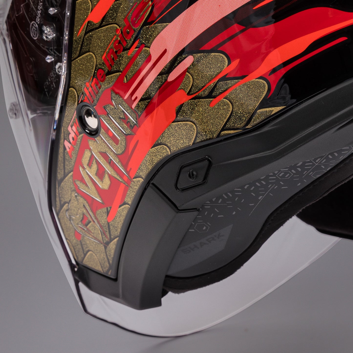 Venum x Shark SKWAL i3 JET Motorhelm - Rood/Goud