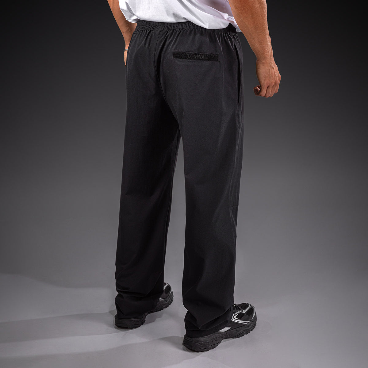 Venum Essential Woven Straight Broek met rechte pijpen - Zwart