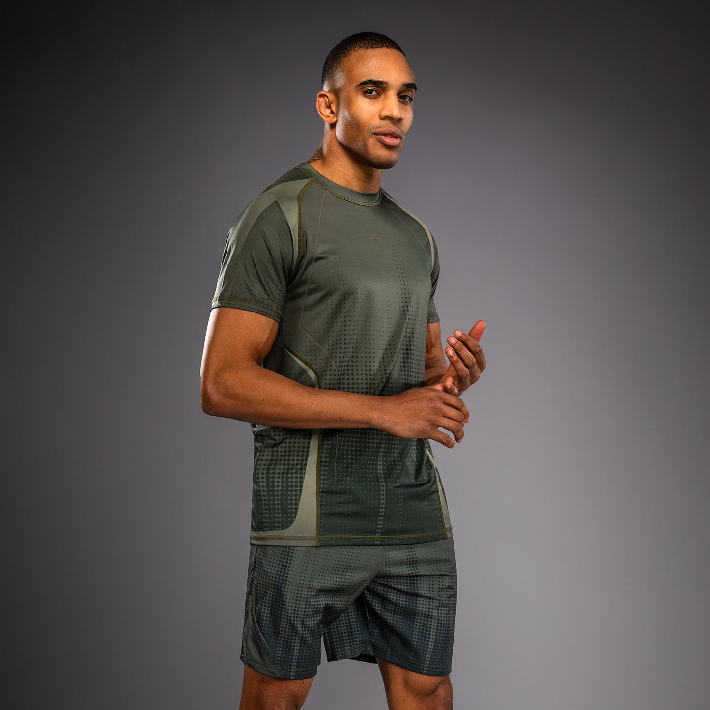 Venum Stealth Dry Tech T-shirt – Kaki/Donkergroen