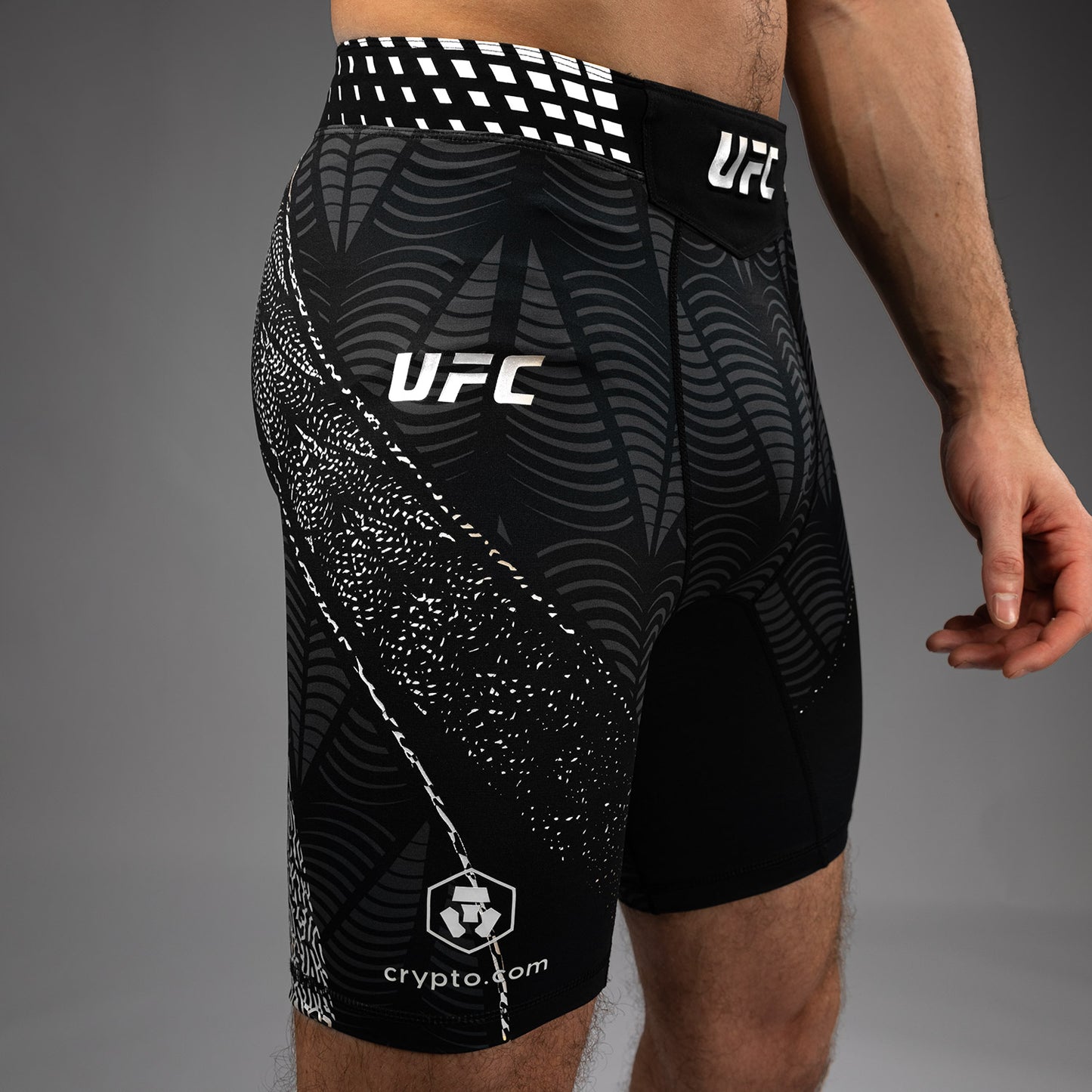 UFC Zenith by Venum Authentic Fight Night Vale Tudo Short Heren Personalized - Zwart