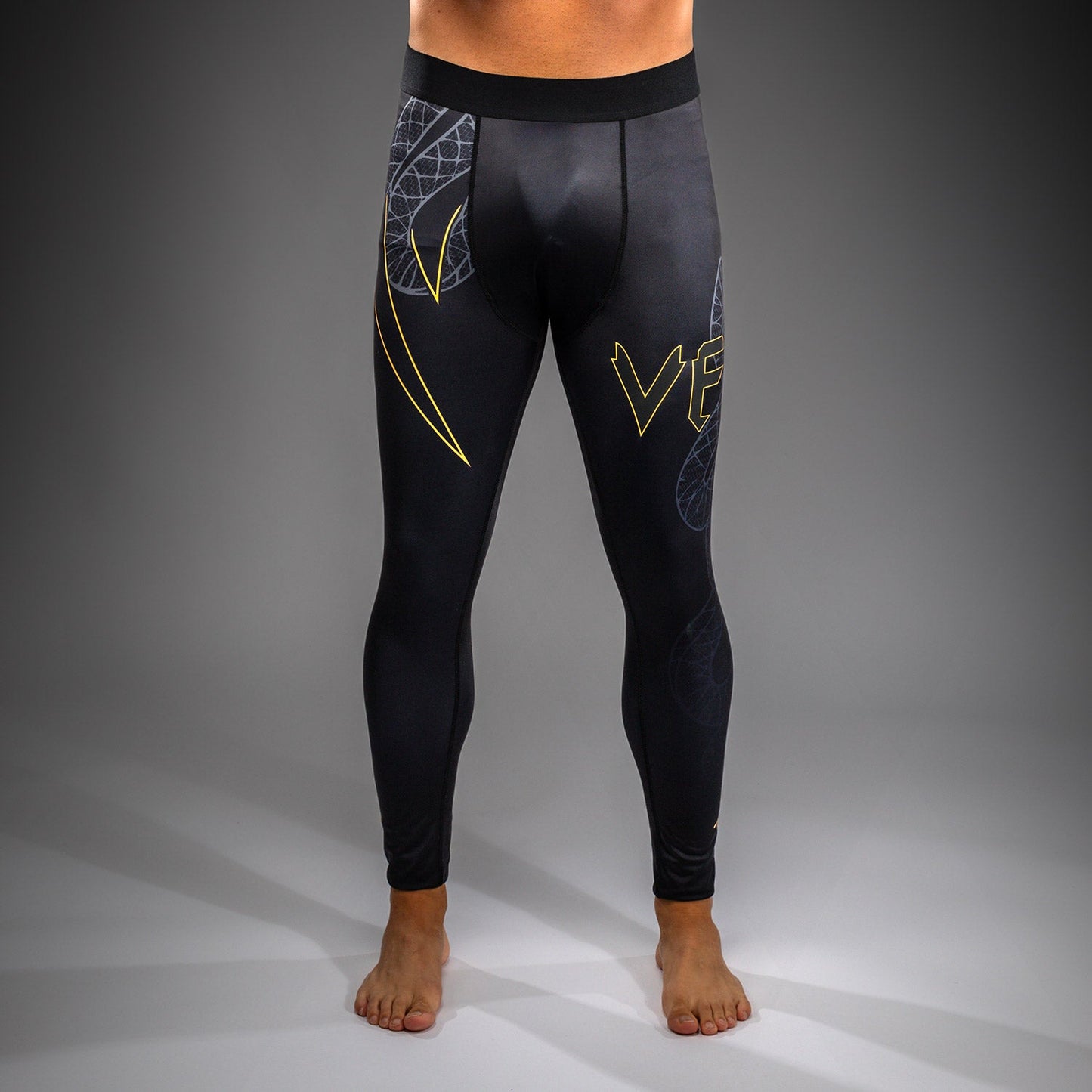 Venum Serpenti Spats – Zwart/Zilver/Goud