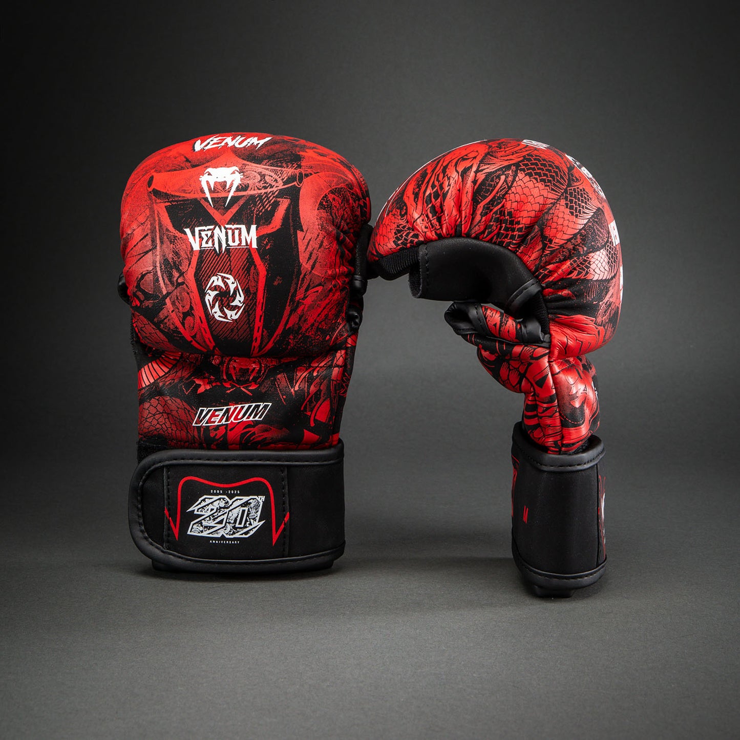 Venum 20th Anniversary Sparring Handschoenen - Zwart/Rood
