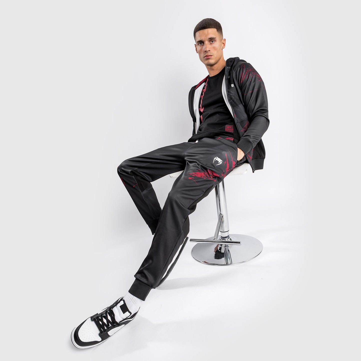 UFC Venum Authentic Fight Week 2.0 Sweatshirt met Rits - Zwart/Rood