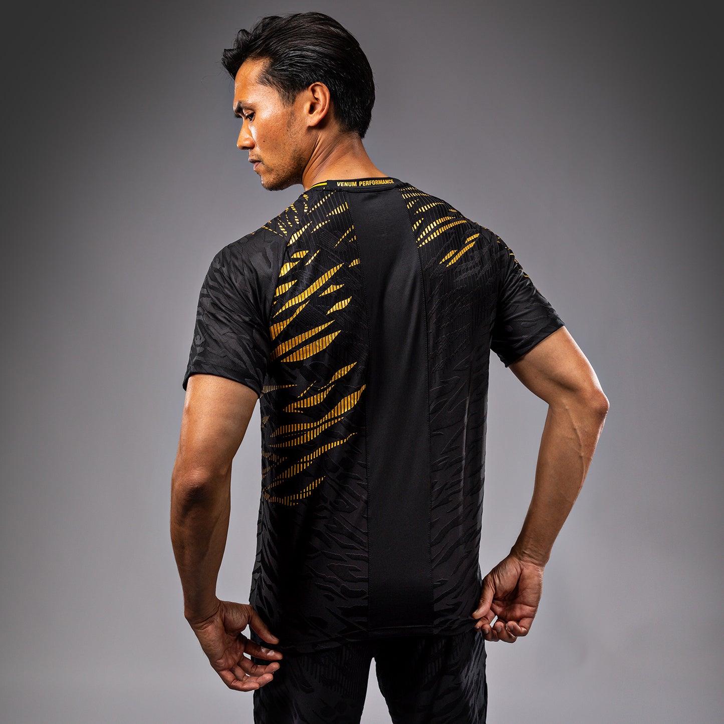 UFC Fusion by Venum Authentic Fight Night Exit T-shirt voor Heren - Champion