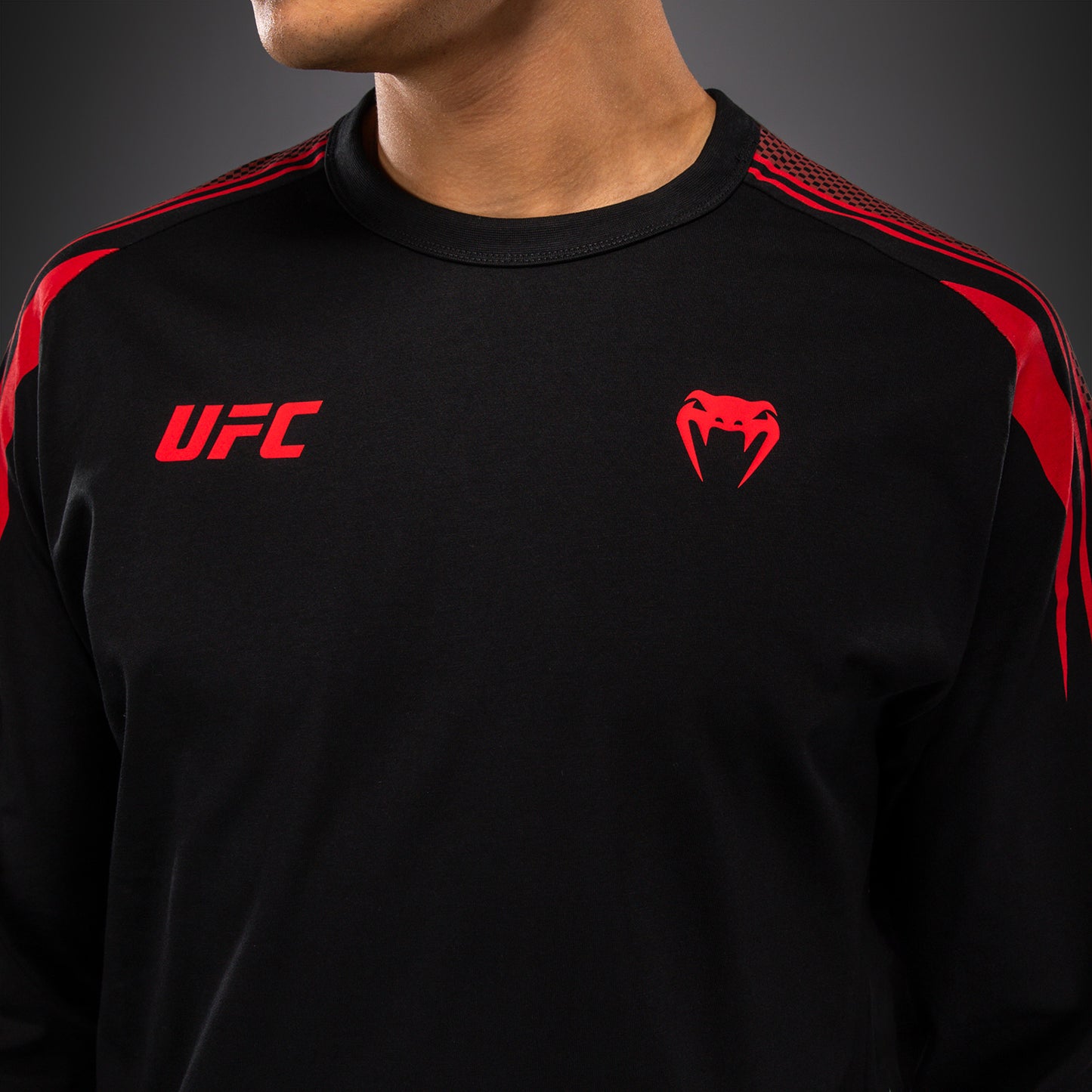Venum UFC Unity by Venum Authentic Fight Week Heren T-shirt met Lange Mouwen - Zwart