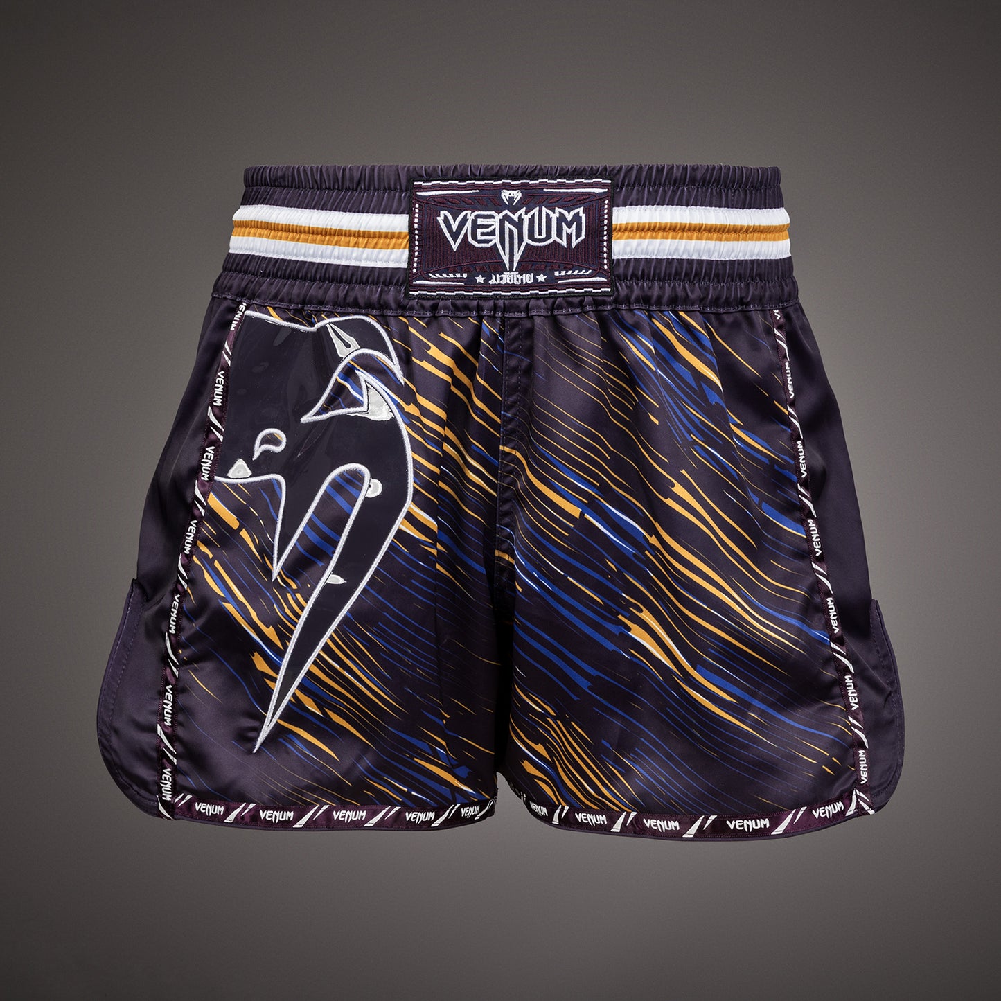 Venum Giant Muay Thai broekje - Donker Paars