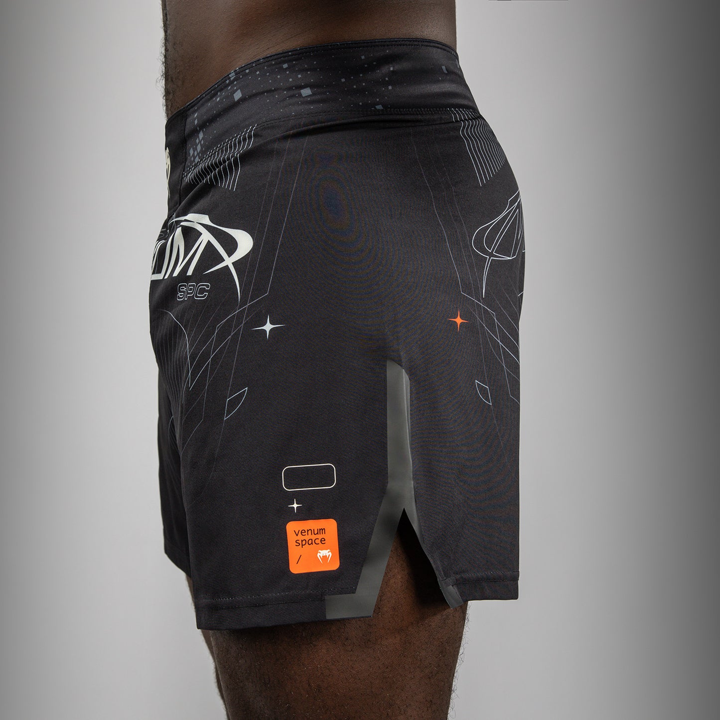 Venum Eclipse Fight Shorts – Zwart/Ivoor