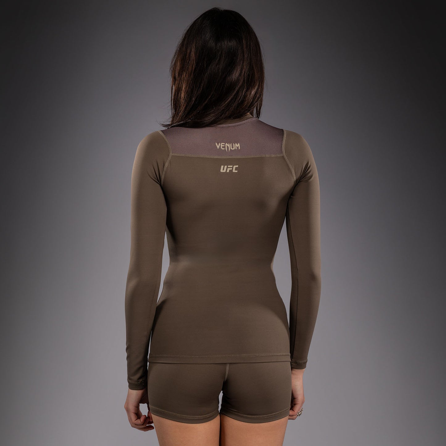 Venum UFC Unity by Venum Authentic Fight Week Dames Technische Rashguard met Lange Mouwen - Bruin