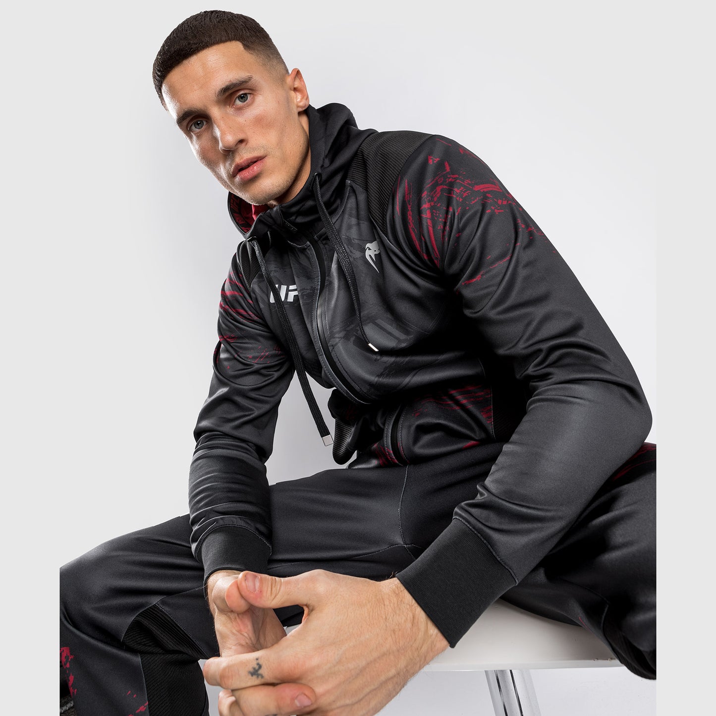 UFC Venum Authentic Fight Week 2.0 Sweatshirt met Rits - Zwart/Rood
