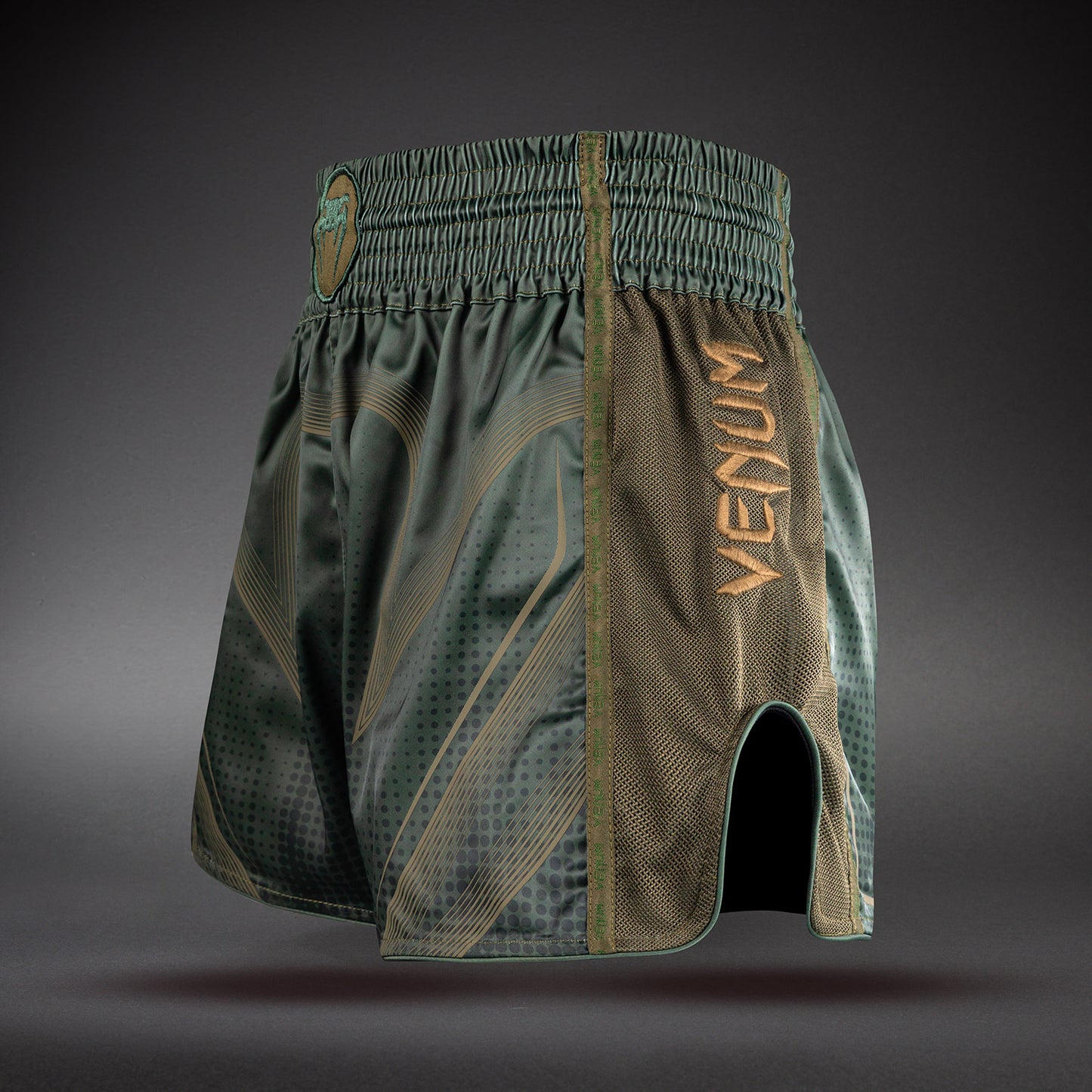 Venum Stealth Muay Thai Short – Kaki/Donkergroen