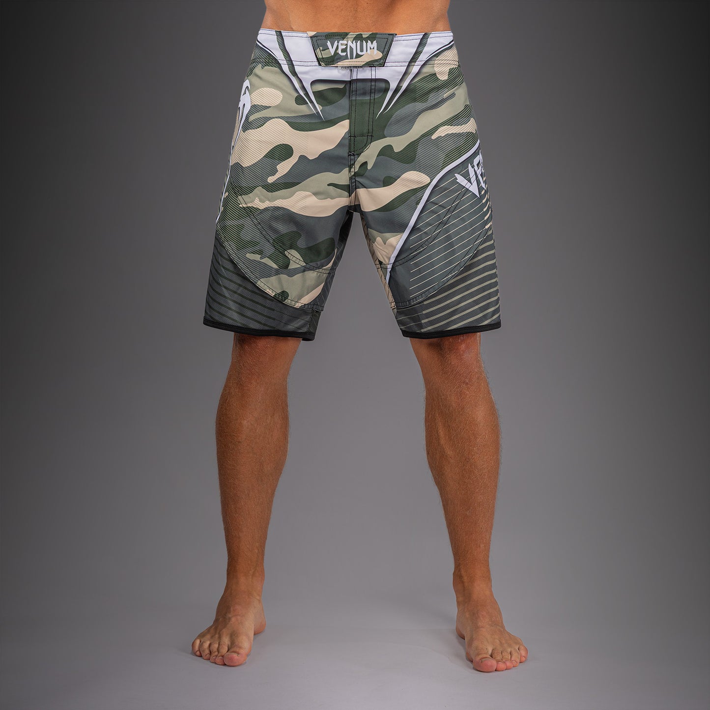 Venum Camo Hero Fightshorts - Kaki/Offwhite