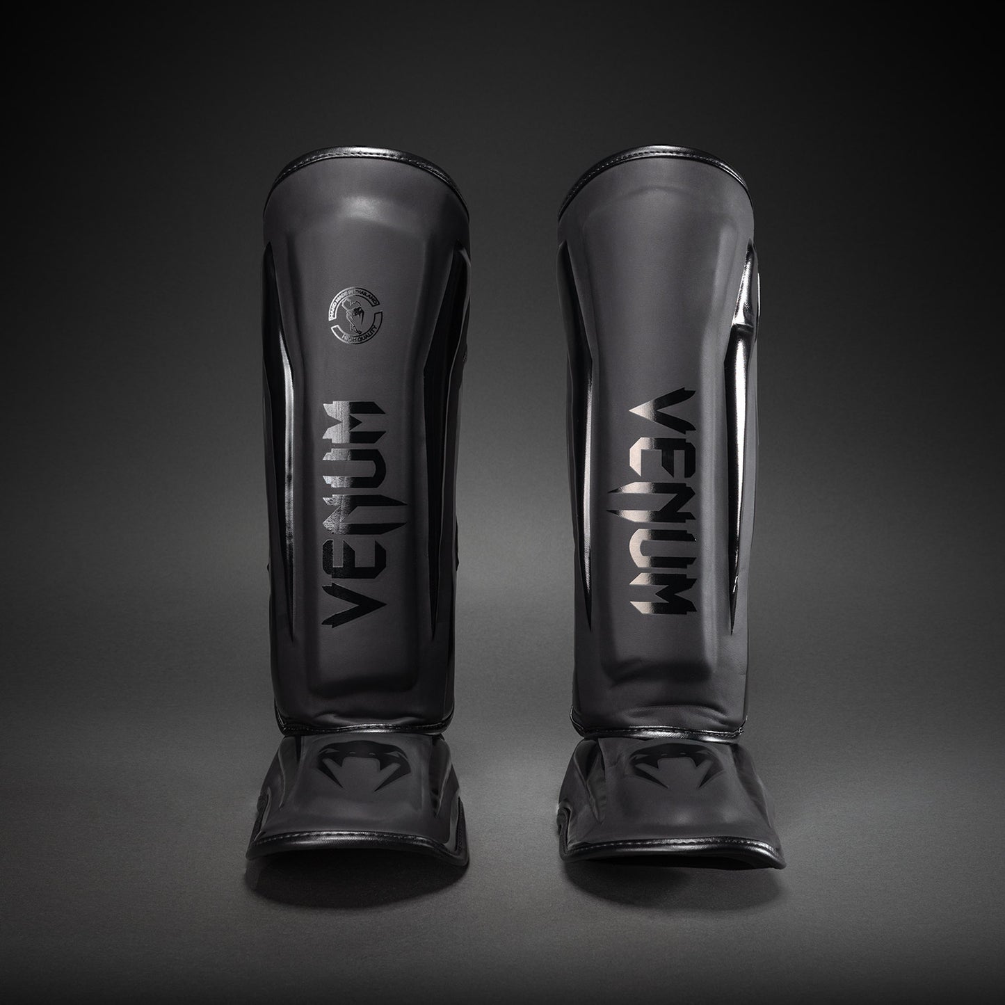 Venum Elite Standup Scheenbeschermers - mat/zwart