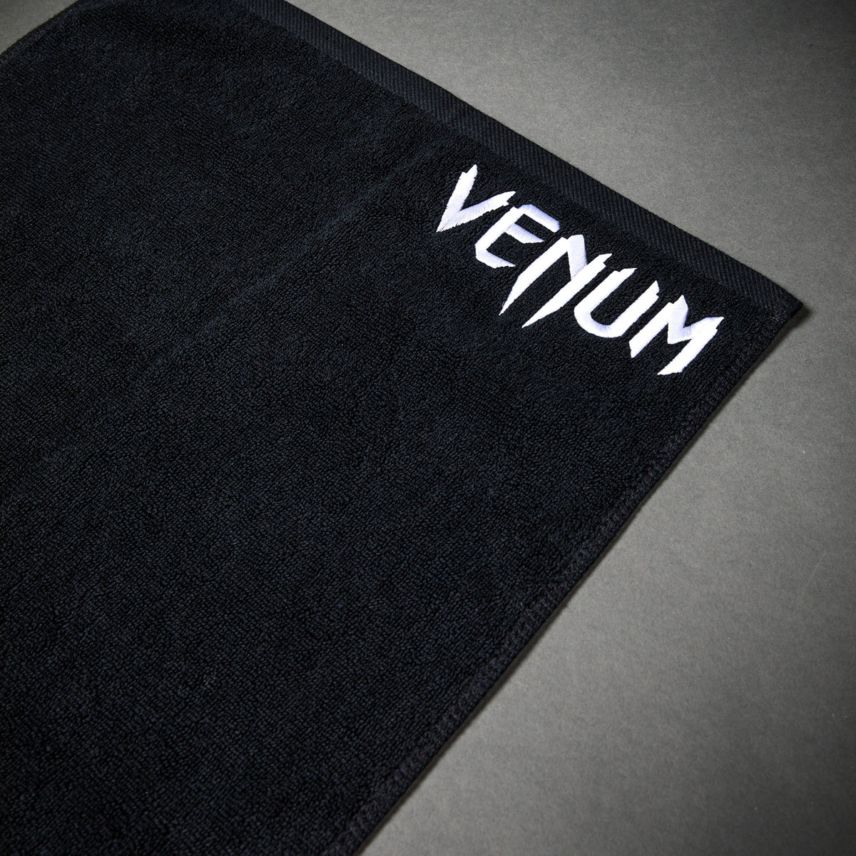 Venum MX Basics Handdoek - Zwart/Wit