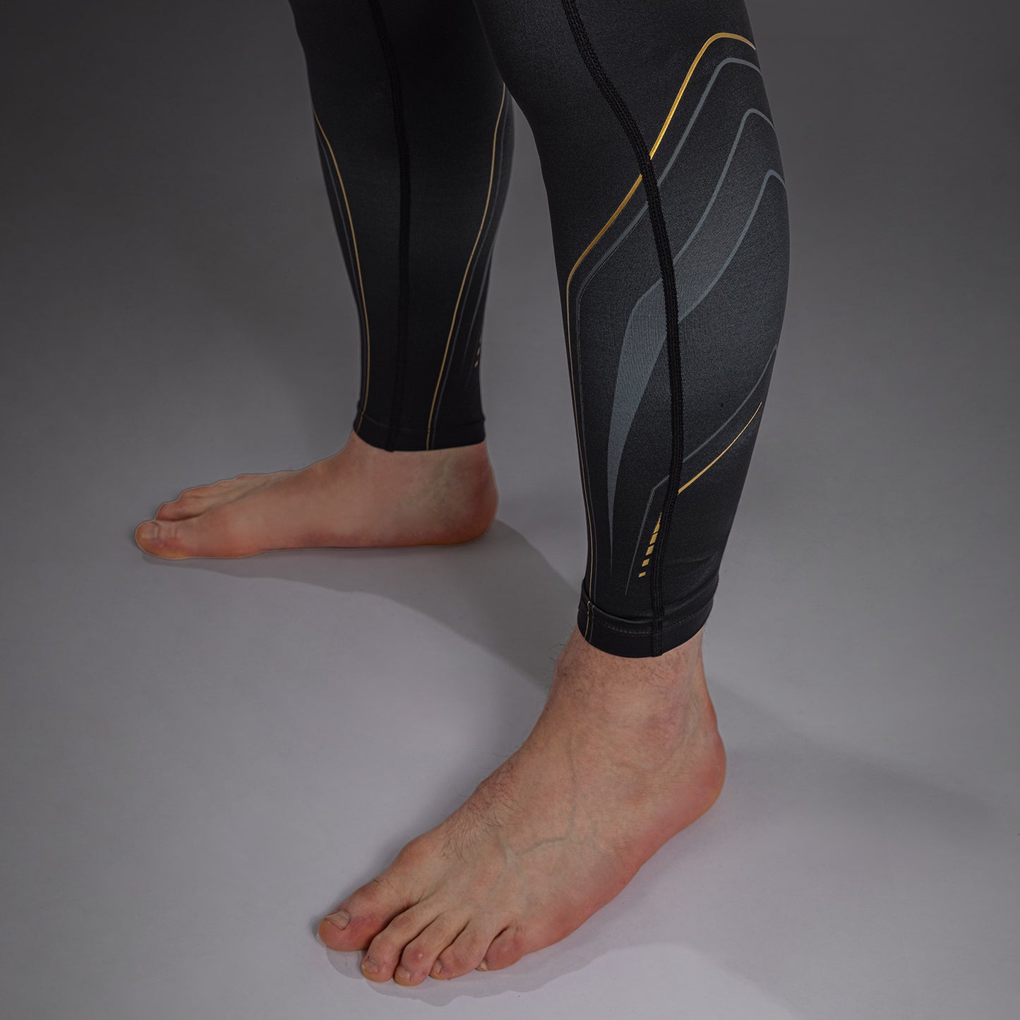 Venum Streamline Spats – Zwart/Goud