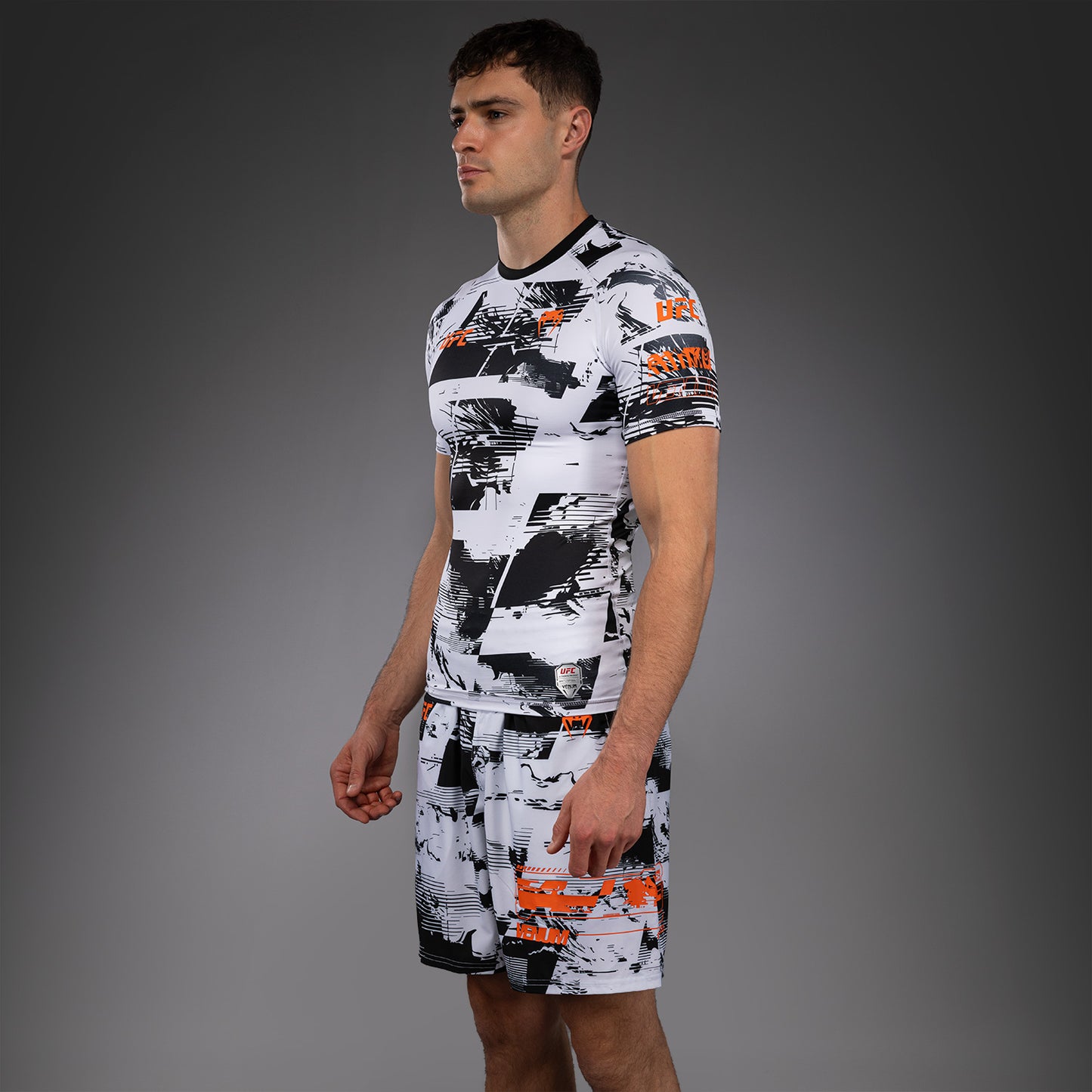 UFC Zenith by Venum Authentic Fight Week Performance Shortsleeve Rashguard Heren - Wit