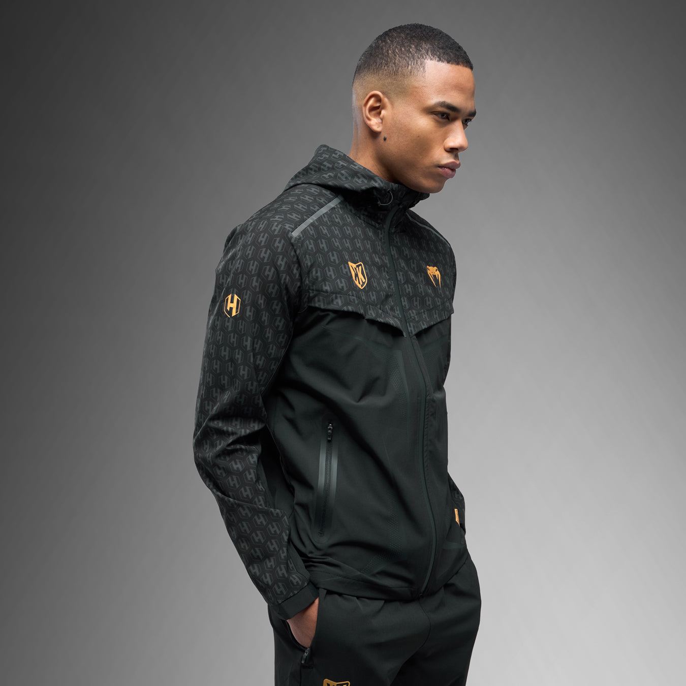 FK x Venum Hexagone MMA trainingspak Compleet trainingspak (jack + broek) - Zwart/Goud