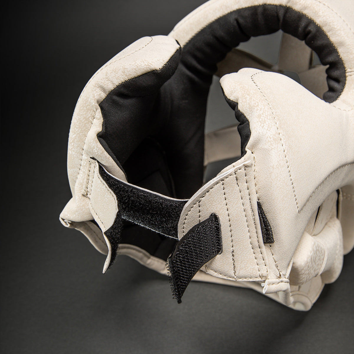 Venum Stone 2.0 Hoofdbeschermer Zand