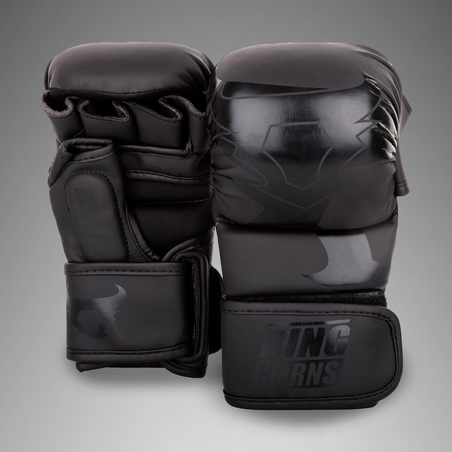 Ringhorns Charger by Venum SPARRING HANDSCHOENEN - ZWART/ZWART