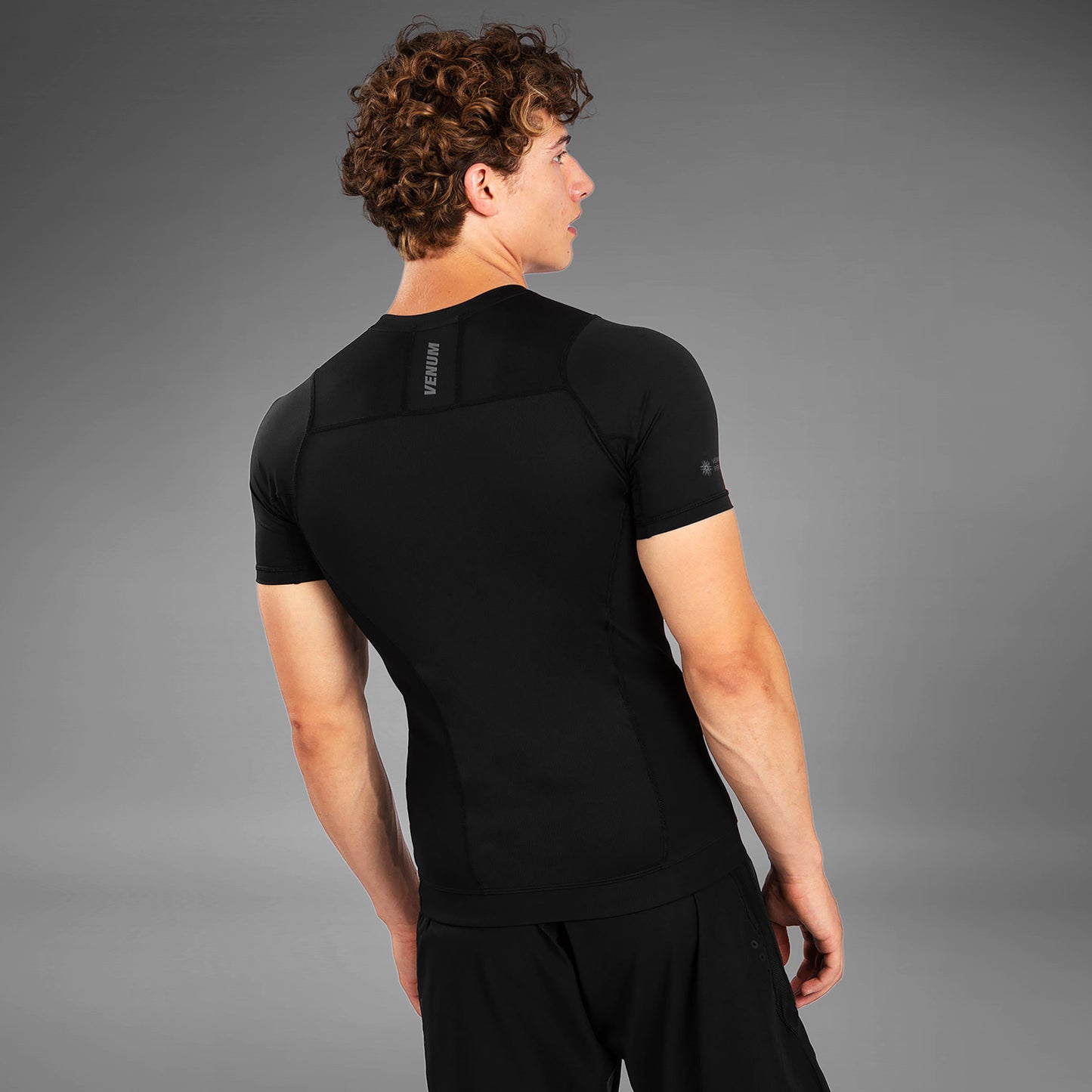Venum G-Fit Air Rashguard korte mouw - zwart