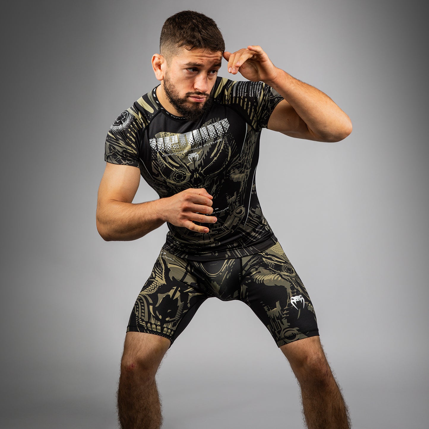 Venum Invader Korte Mouwen Rashguard - Zwart/Zand