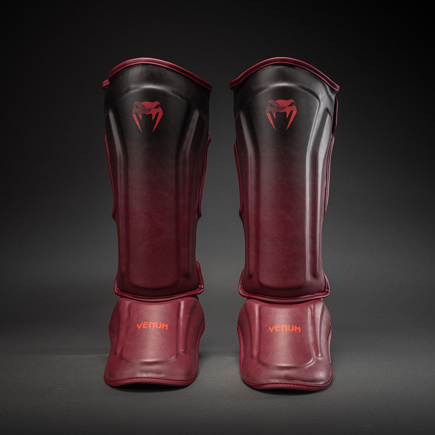 Venum Spectre Scheenbeschermers – Zwart/Rood