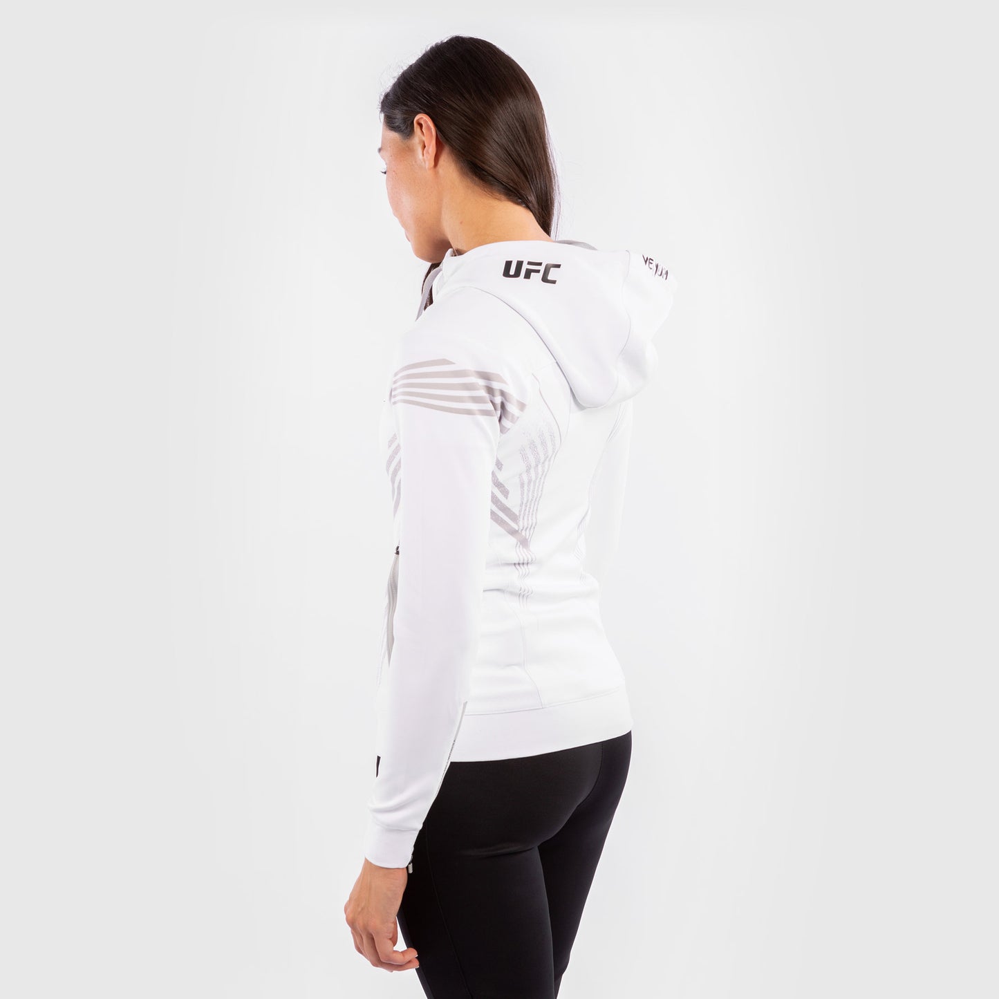 UFC Venum Gepersonaliseerd Authentic Fight Night Walkout Hoodie voor dames - Wit