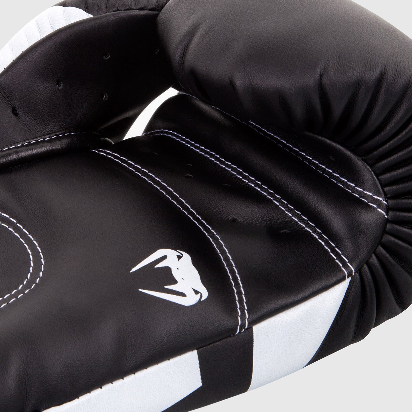 Venum Elite Bokshandschoenen - Zwart/Wit