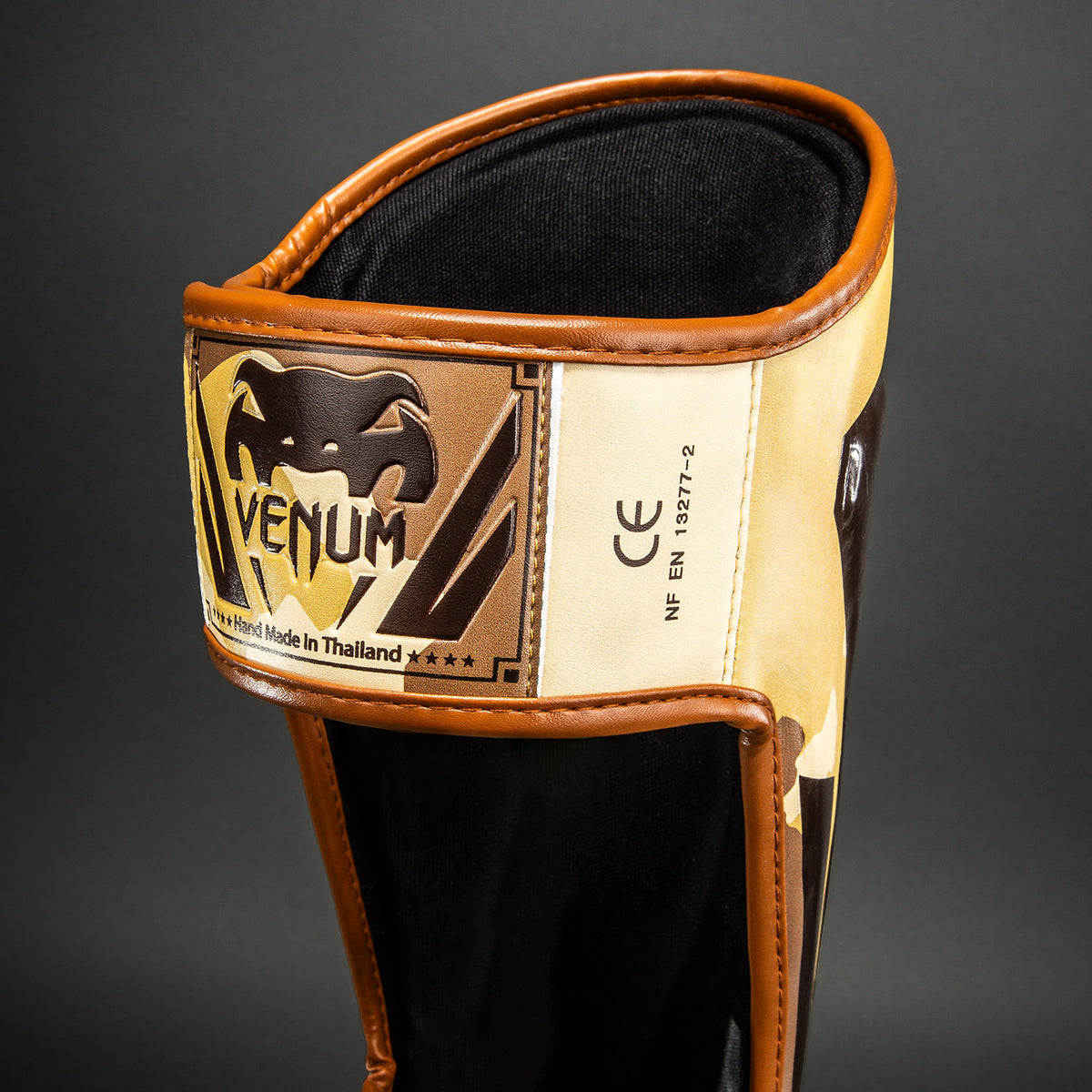 Venum Elite Scheenbeschermers - Lichtbeige/Bruin