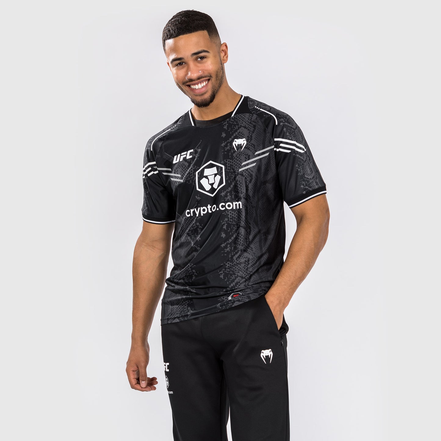 UFC Adrenaline by Venum Authentic Fight Night Heren Walkout Jersey - Zwart