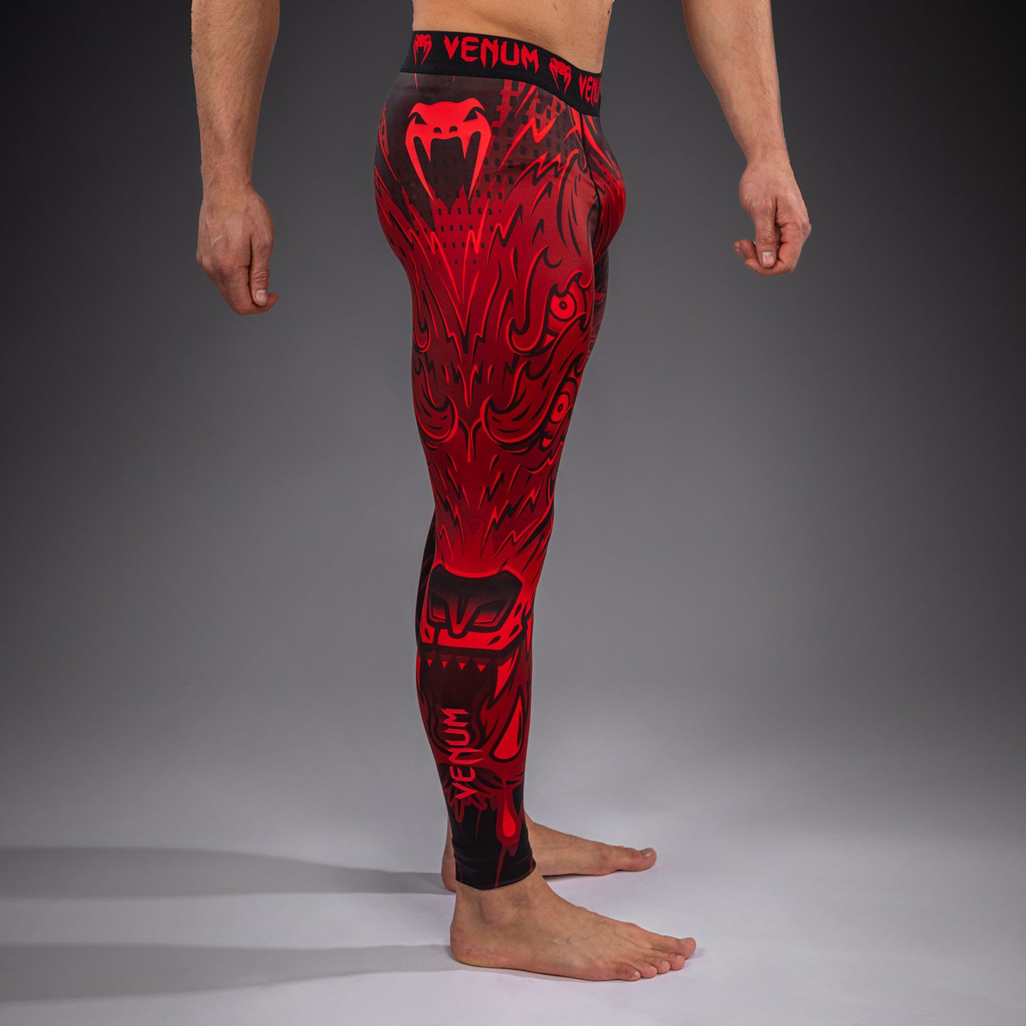 Venum Wolf Atak Spats – Zwart/Rood