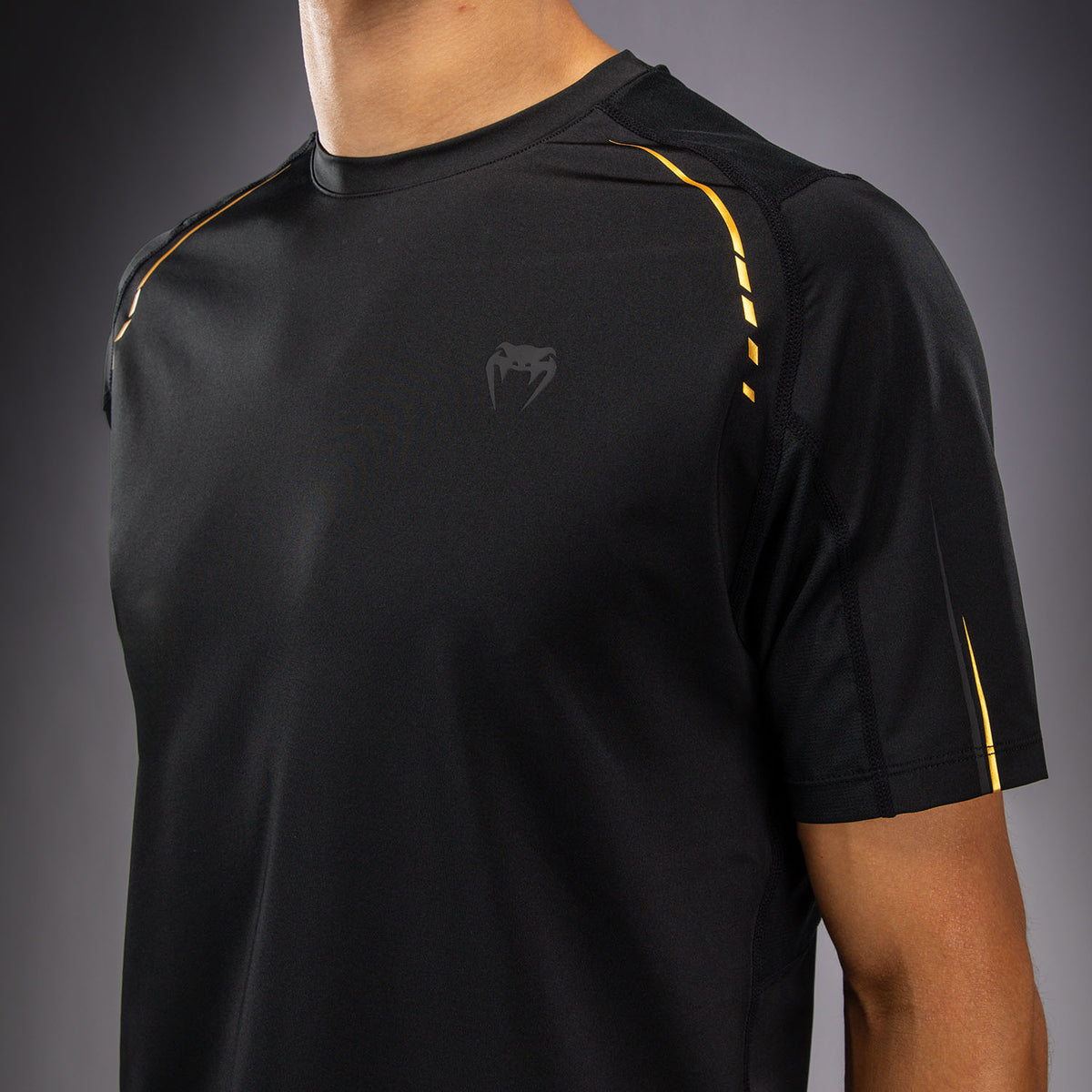 Venum G-Core Dry Tech T-shirt - Zwart/Goud