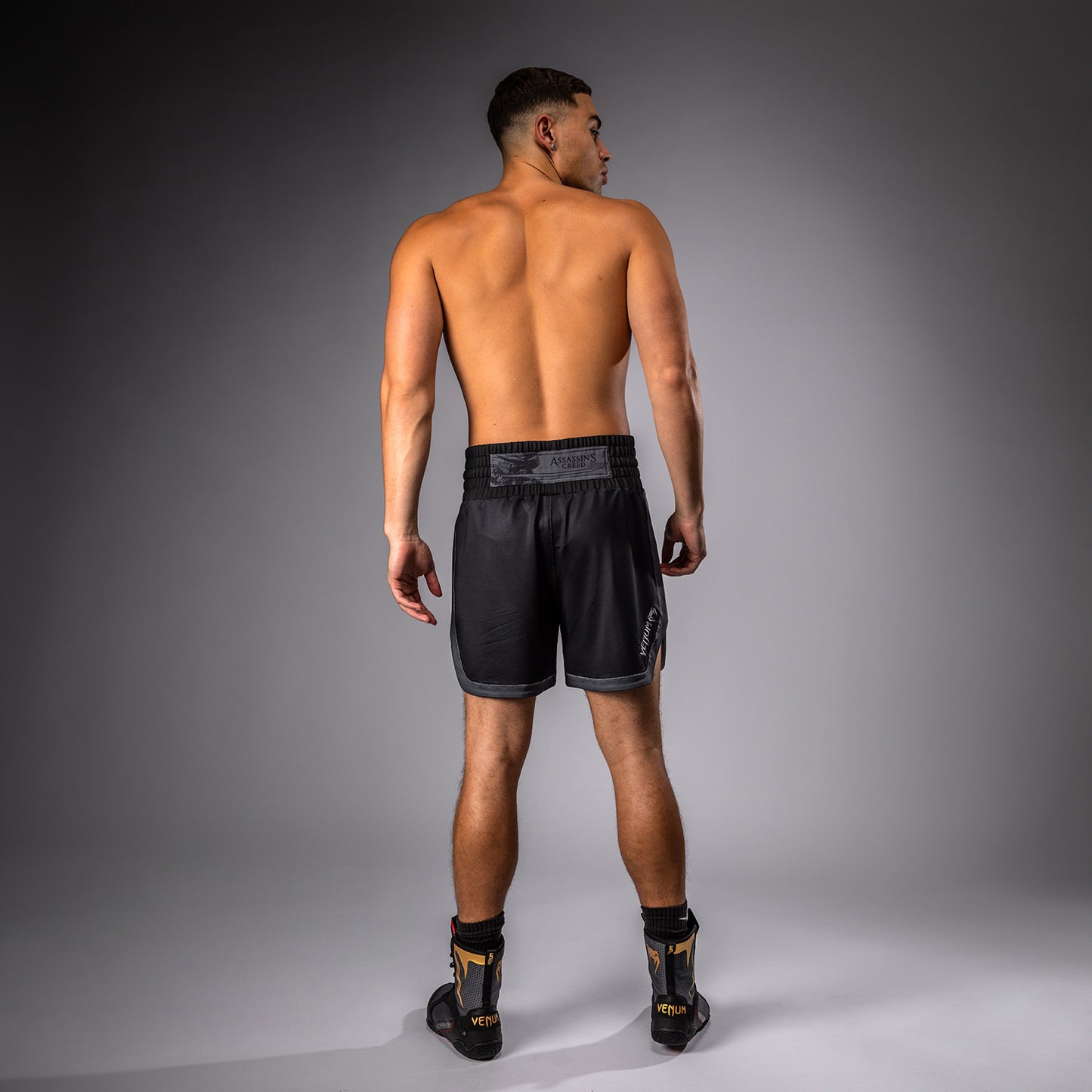 Venum x Assassin’s Creed Shadows Herenboksshort - Zwart