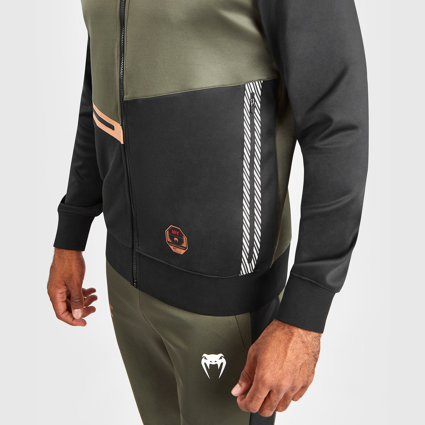 UFC Adrenaline by Venum Fight Week Herenrits Hoodie - Kaki/Brons