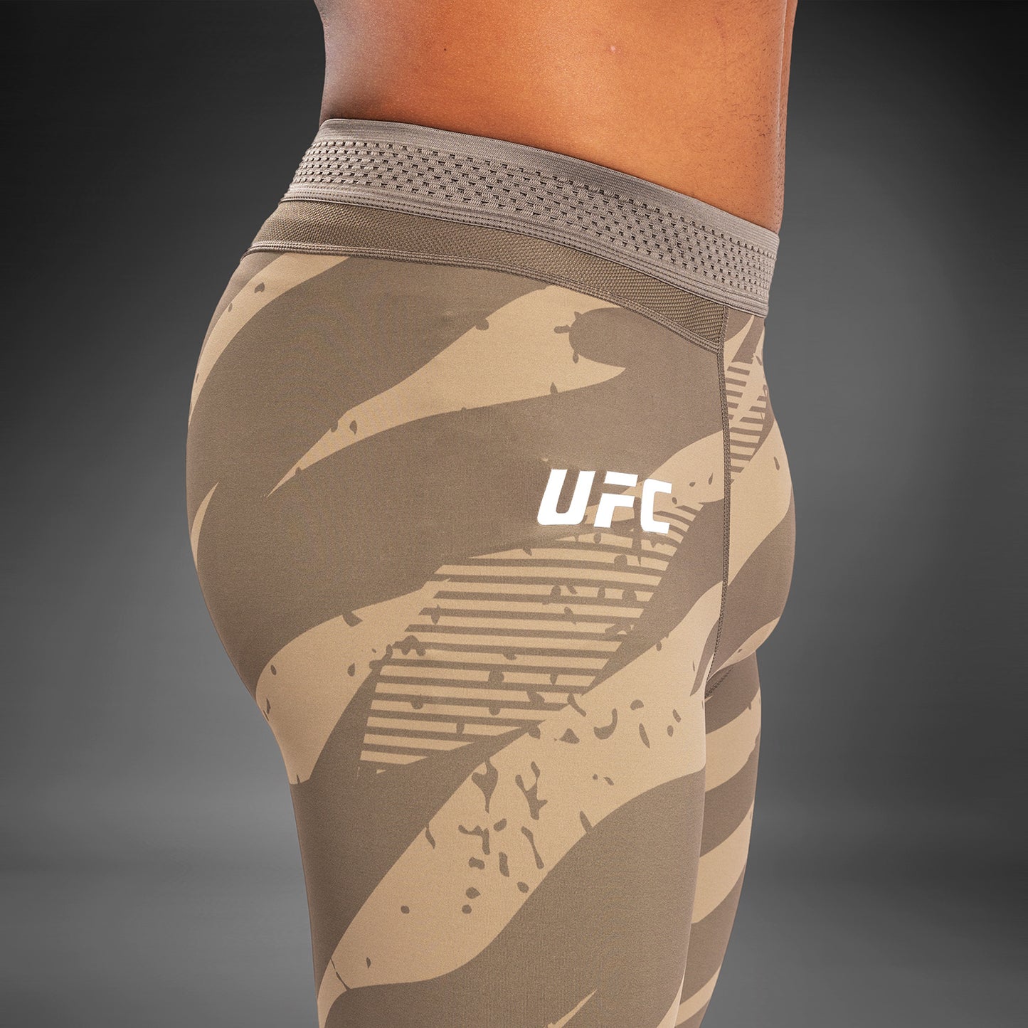 UFC Adrenaline By Venum Fight Week Prestatie Mesh Voor Mannen - Desert Camo