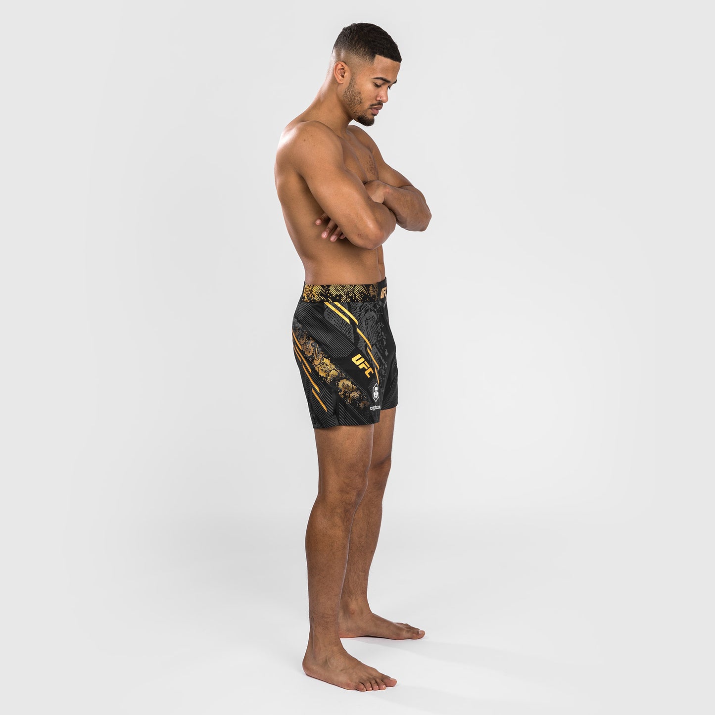 UFC Adrenaline by Venum Gepersonaliseerd Authentic Fight Night Heren Kort Gevecht - Korte Pasvorm - Zwart/Goud