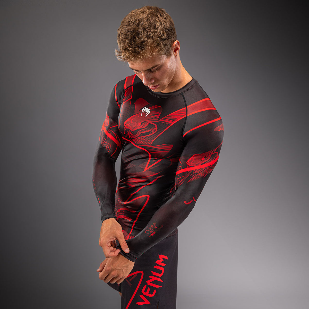 Venum Crimson Viper 2.0 Rashguard met lange mouwen - Zwart/Rood